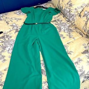 Wide leg jumpsuit. With pockets.